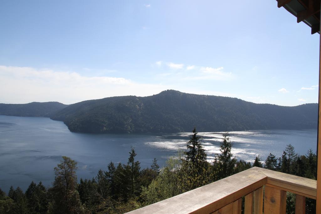 Moon Water Lodge Malahat Phòng bức ảnh